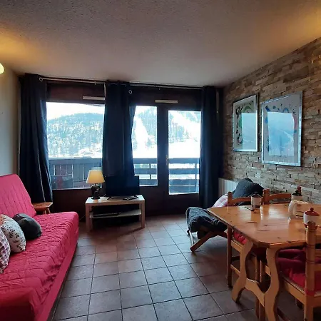 Lumineux Au Pied Des Pistes Pour 4 Personnes A Avec Parking Privatif Et Balcon Sud - Fr-1-330d-118 * Montgenevre